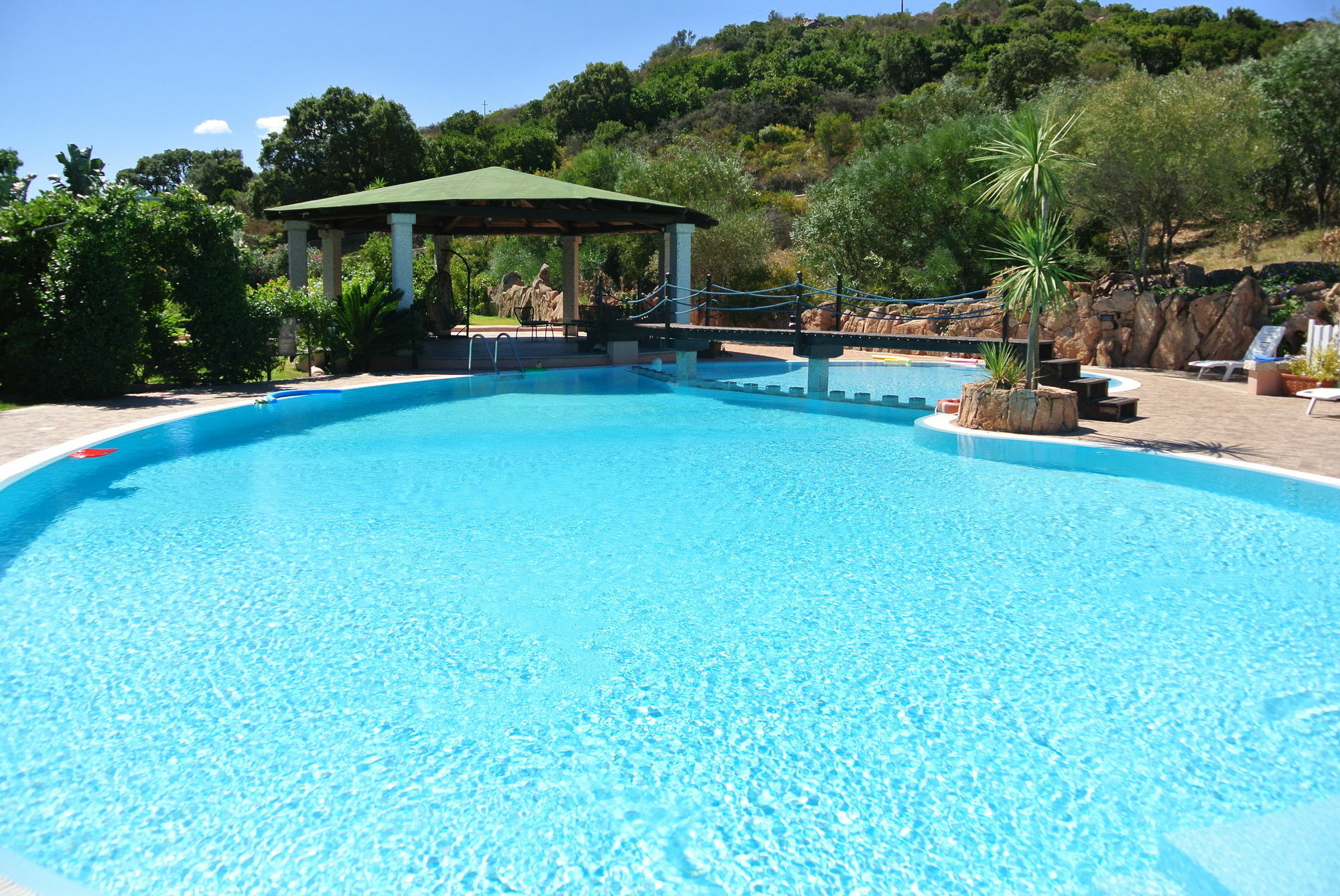 Relais Fenicottero Rosa Pensionat Porto Taverna Eksteriør billede